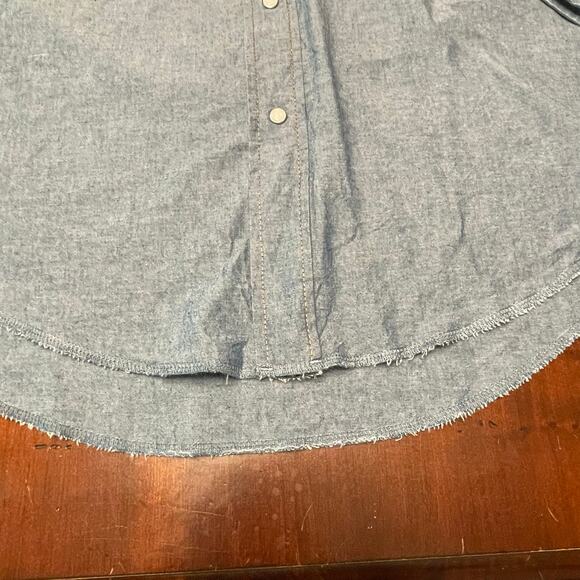 Wrangler Blue Chambray Denim Pearl Snap Button Down Shirt L XL - Picture 4 of 9